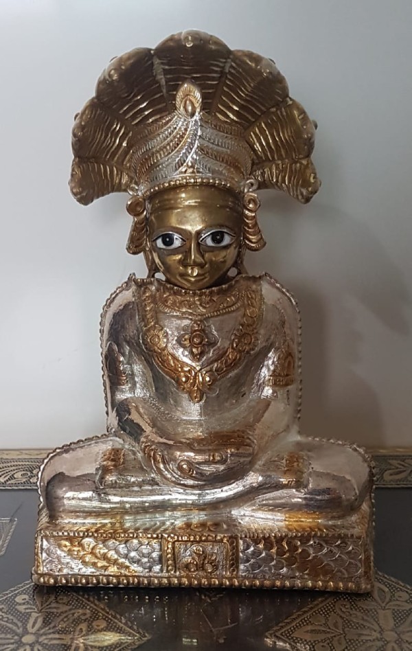 Dhaatuna Parshwanath Prabhu
